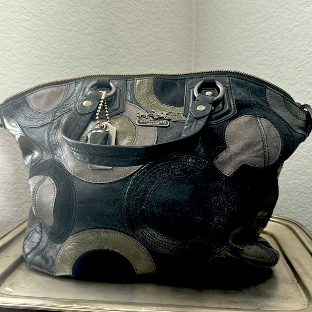 Coach Black leather/metallic Shoulder Bag